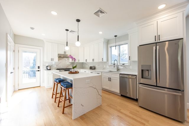 39-41 Hancock St 41, Medford, MA 02155