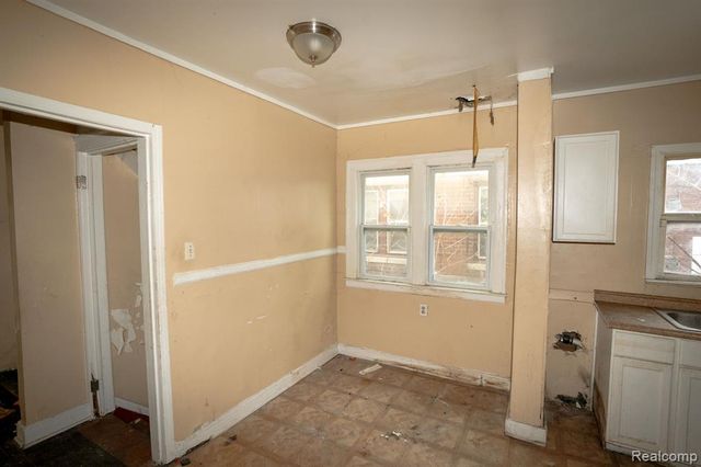 14827 Fairmount Drive, Detroit, MI 48205