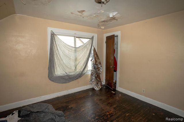 14827 Fairmount Drive, Detroit, MI 48205