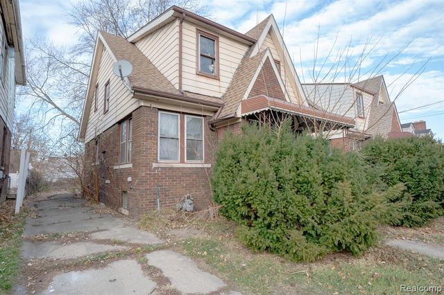 14827 Fairmount Drive, Detroit, MI 48205