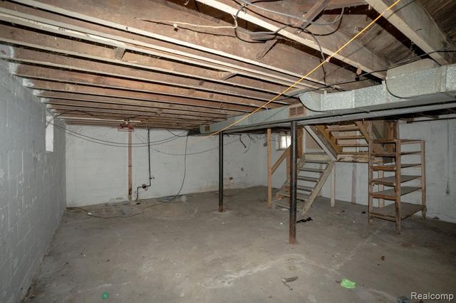 14827 Fairmount Drive, Detroit, MI 48205