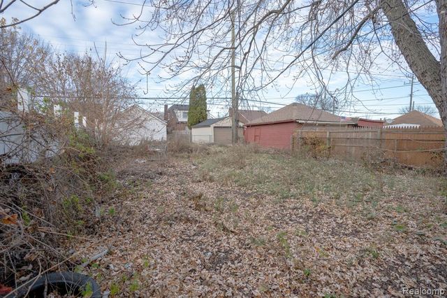 14827 Fairmount Drive, Detroit, MI 48205