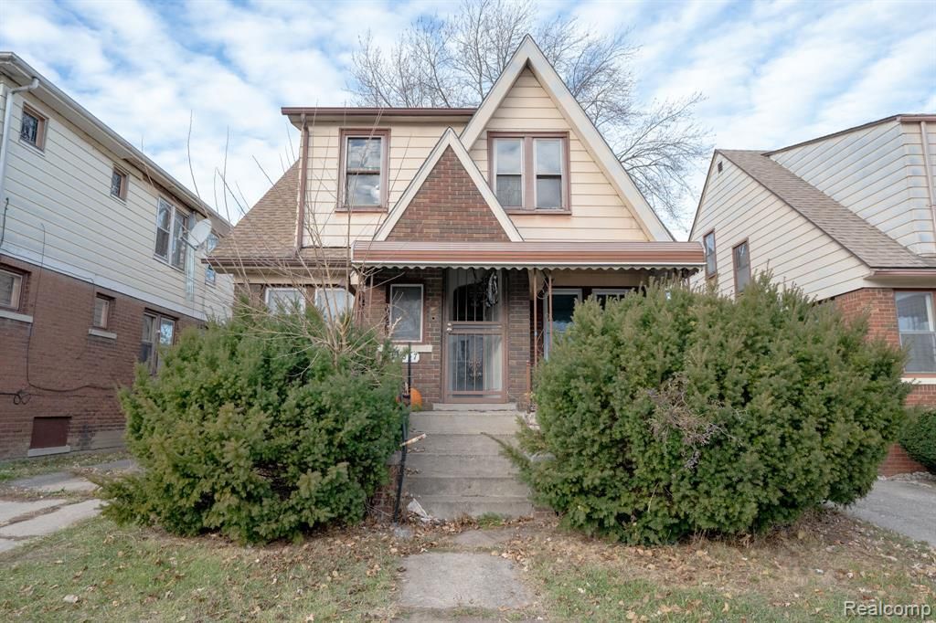 14827 Fairmount Drive, Detroit, MI 48205