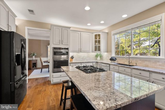 828 ANTHONY CT SE, Leesburg, VA 20175