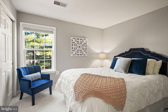 828 ANTHONY CT SE, Leesburg, VA 20175