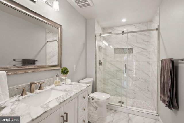 828 ANTHONY CT SE, Leesburg, VA 20175