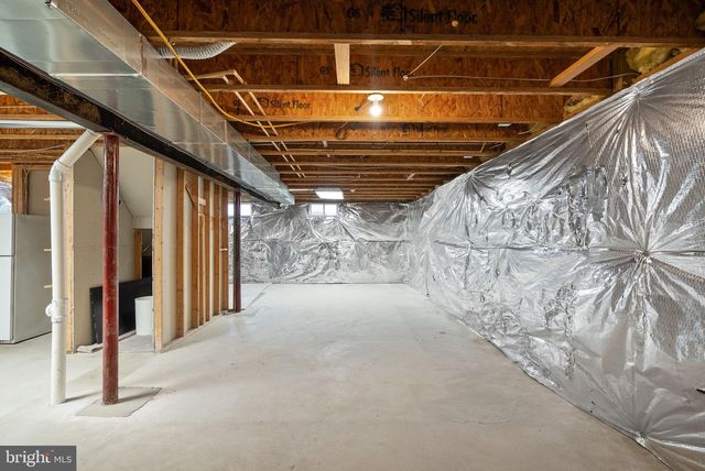 828 ANTHONY CT SE, Leesburg, VA 20175