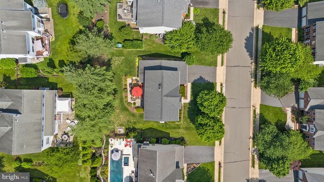 828 ANTHONY CT SE, Leesburg, VA 20175