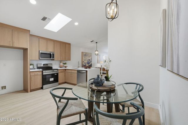 926 E HEARNE Way, Gilbert, AZ 85234