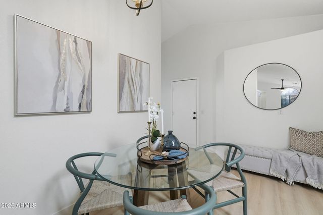 926 E HEARNE Way, Gilbert, AZ 85234