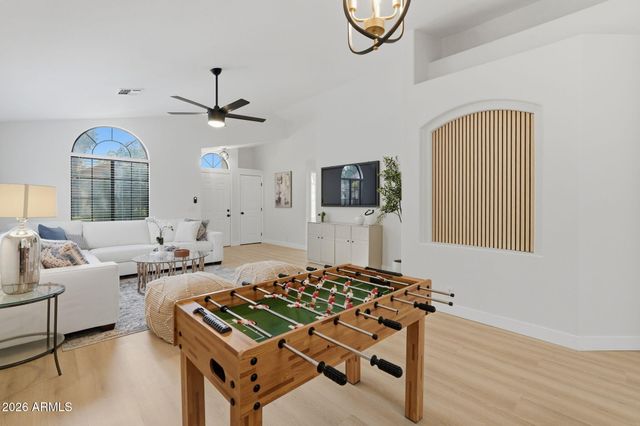 926 E HEARNE Way, Gilbert, AZ 85234