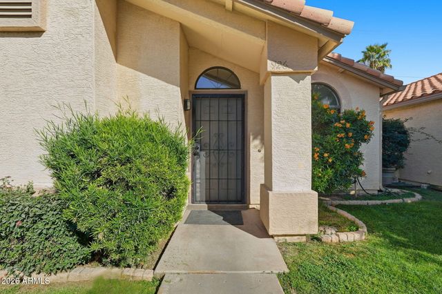 926 E HEARNE Way, Gilbert, AZ 85234