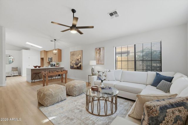 926 E HEARNE Way, Gilbert, AZ 85234