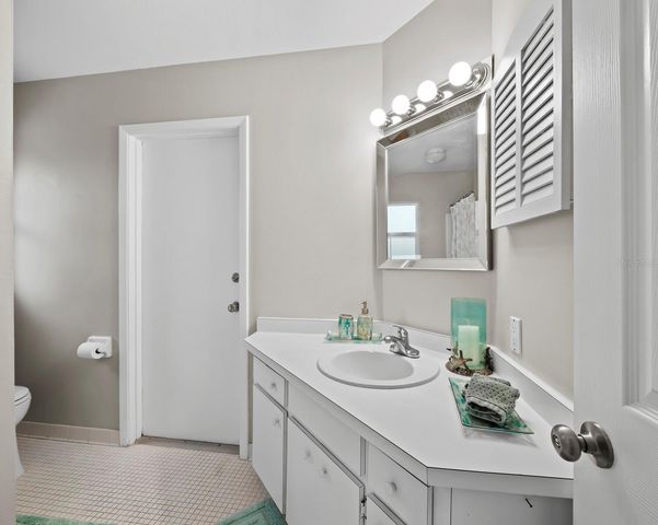 2426 RIVER RIDGE DRIVE, Sarasota, FL 34239