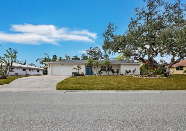 2426 RIVER RIDGE DRIVE, Sarasota, FL 34239