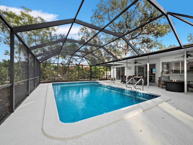 2426 RIVER RIDGE DRIVE, Sarasota, FL 34239