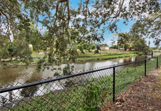 2426 RIVER RIDGE DRIVE, Sarasota, FL 34239