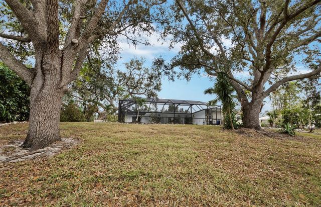 2426 RIVER RIDGE DRIVE, Sarasota, FL 34239