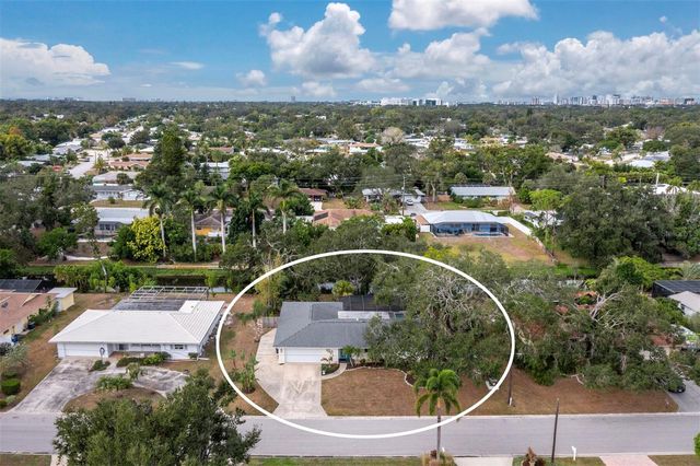 2426 RIVER RIDGE DRIVE, Sarasota, FL 34239
