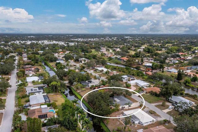 2426 RIVER RIDGE DRIVE, Sarasota, FL 34239