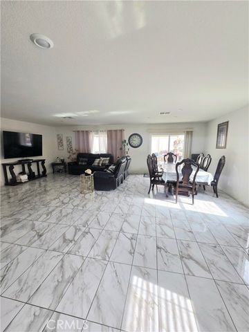 29032 Aubrey Cir, Winchester, CA 92596