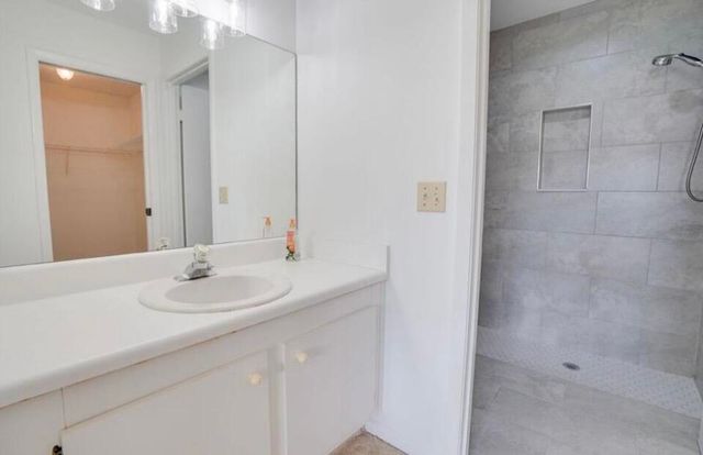 524 Ponderosa Drive 33e, Fort Pierce, FL 34982