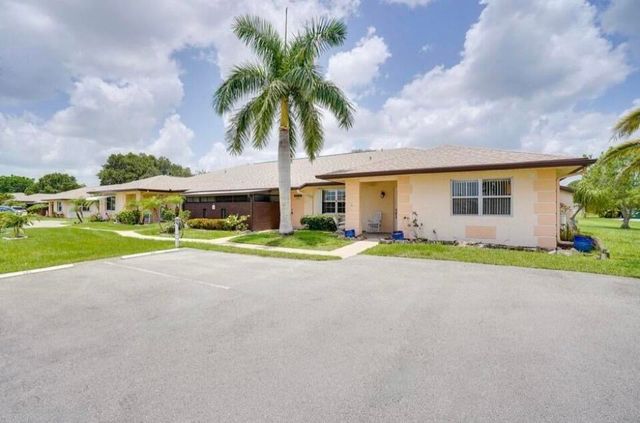 524 Ponderosa Drive 33e, Fort Pierce, FL 34982
