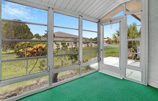 524 Ponderosa Drive 33e, Fort Pierce, FL 34982
