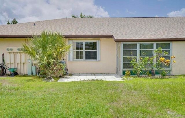 524 Ponderosa Drive 33e, Fort Pierce, FL 34982
