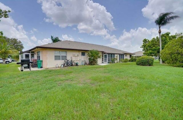 524 Ponderosa Drive 33e, Fort Pierce, FL 34982