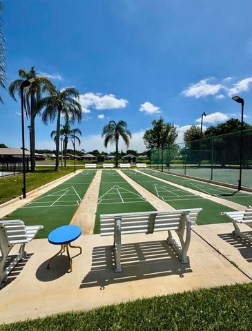 524 Ponderosa Drive 33e, Fort Pierce, FL 34982