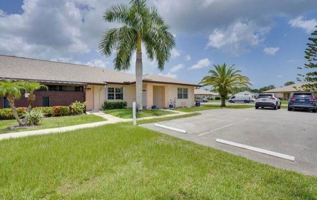 524 Ponderosa Drive 33e, Fort Pierce, FL 34982