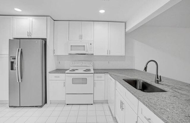 524 Ponderosa Drive 33e, Fort Pierce, FL 34982