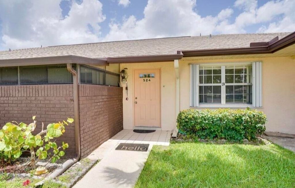 524 Ponderosa Drive 33e, Fort Pierce, FL 34982