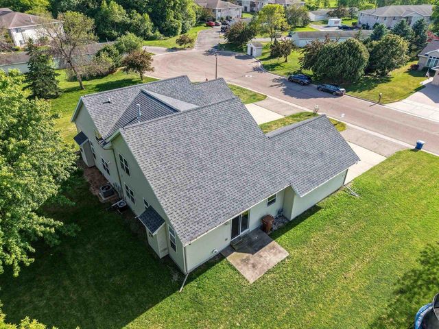 1091 STILLMEADOW LANE, Menasha, WI 54952