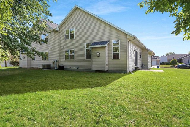 1091 STILLMEADOW LANE, Menasha, WI 54952