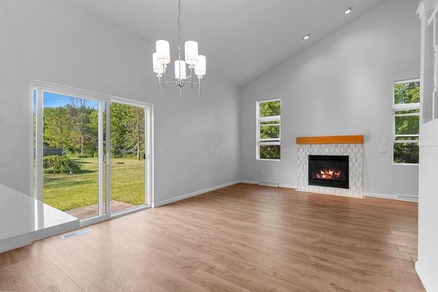 1091 STILLMEADOW LANE, Menasha, WI 54952