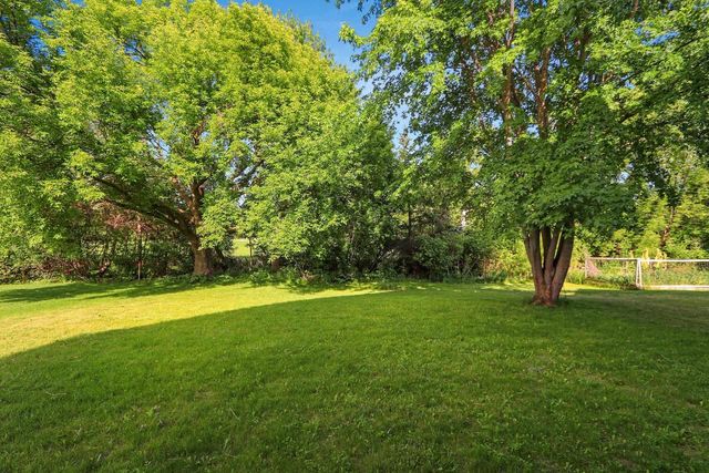 1091 STILLMEADOW LANE, Menasha, WI 54952