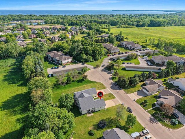 1091 STILLMEADOW LANE, Menasha, WI 54952
