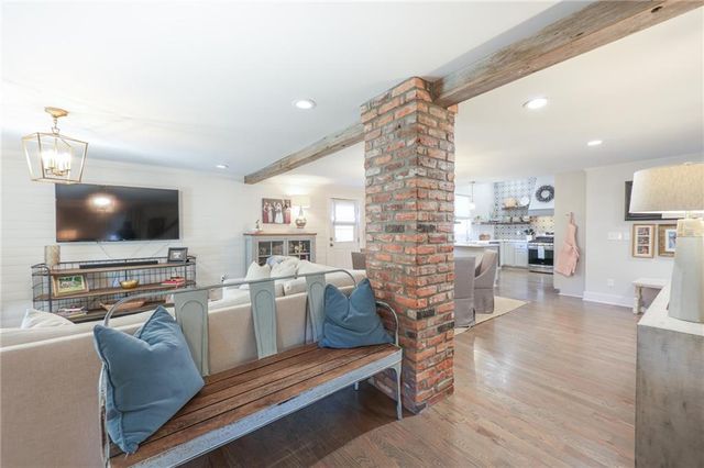 1585 MERCER Avenue, College Park, GA 30337