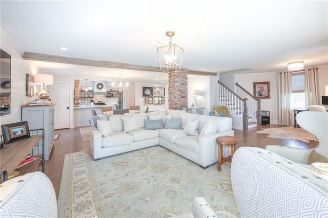 1585 MERCER Avenue, College Park, GA 30337