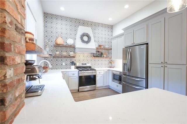 1585 MERCER Avenue, College Park, GA 30337