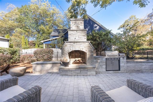 1585 MERCER Avenue, College Park, GA 30337