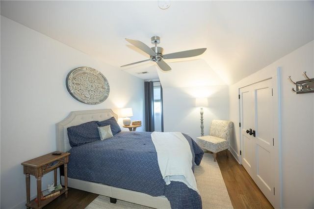 1585 MERCER Avenue, College Park, GA 30337