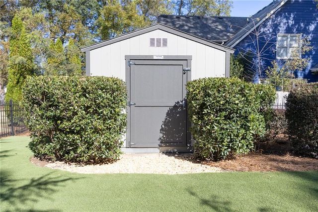 1585 MERCER Avenue, College Park, GA 30337