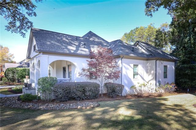 1585 MERCER Avenue, College Park, GA 30337