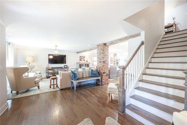 1585 MERCER Avenue, College Park, GA 30337