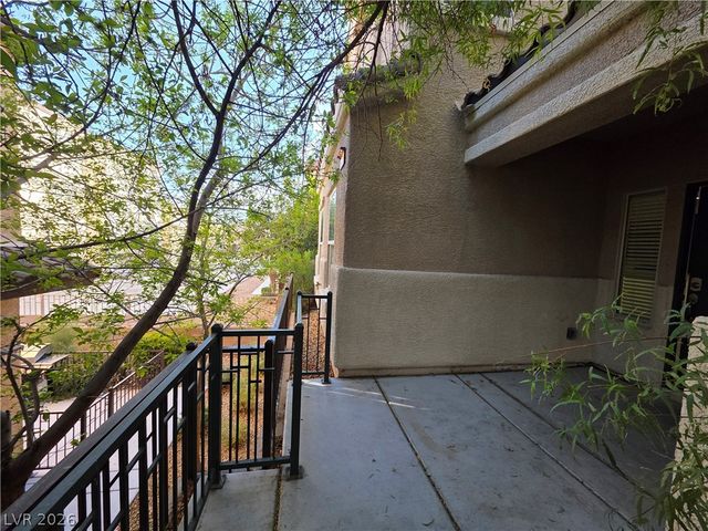 7720 Vibrant Thread, Las Vegas, NV 89149