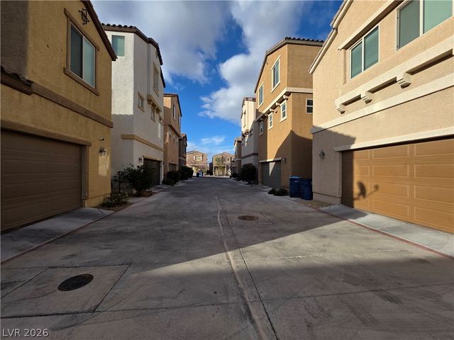 7720 Vibrant Thread, Las Vegas, NV 89149