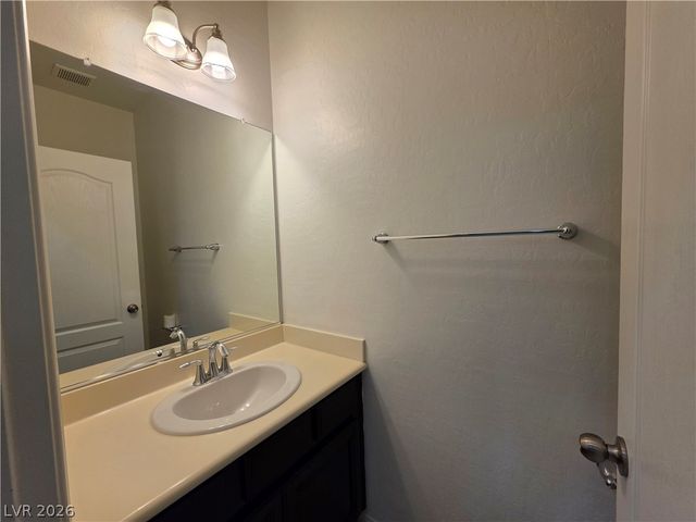 7720 Vibrant Thread, Las Vegas, NV 89149